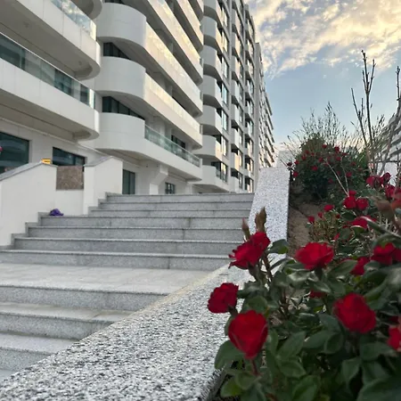 Apartment Axxis Blue Serenity - Beachfront - Free Underground Parking