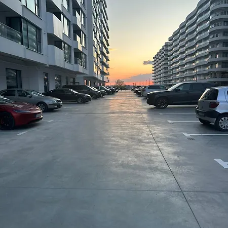Axxis Blue Serenity - Beachfront - Free Underground Parking